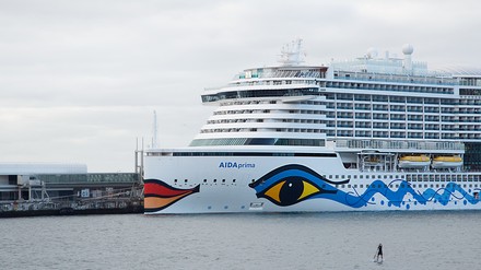 AIDAprima von der Seite