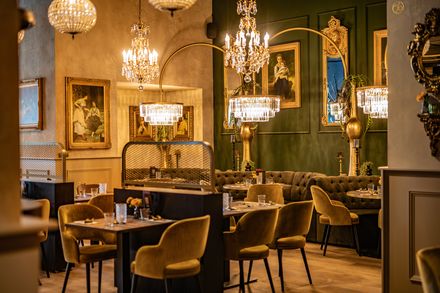 Zusje am Aachener Markt