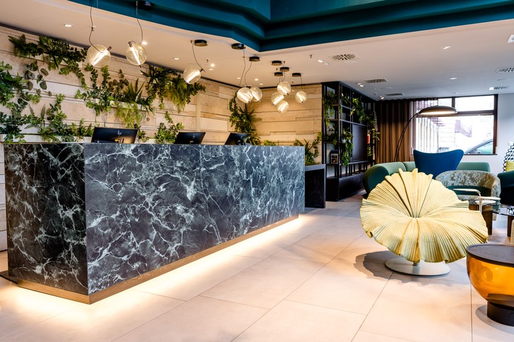 Rezeption des Motel One Frankfurt-Hauptbahnhof