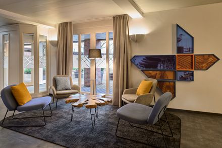 Lounge-Bereich im Four Points Flex by Sheraton Kiel