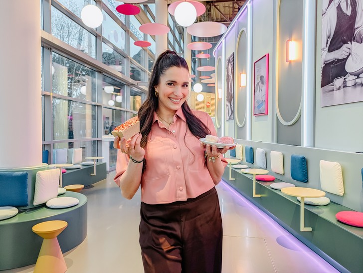 Food-Creatorin Sally mit ihren Kreationen