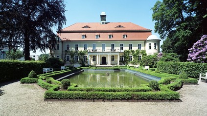 Schloss Schweinsburg Hotel – Handwritten Collection