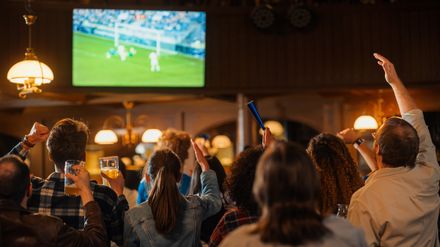 Public-Viewing in einer Kneipe