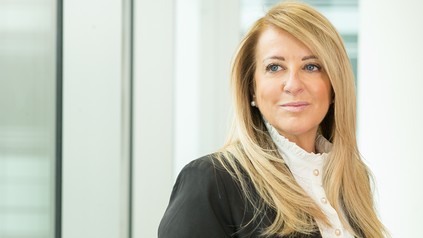 Porträt von Cristina de Oliveira-Frewen, Chief Operating Officer bei Accor.