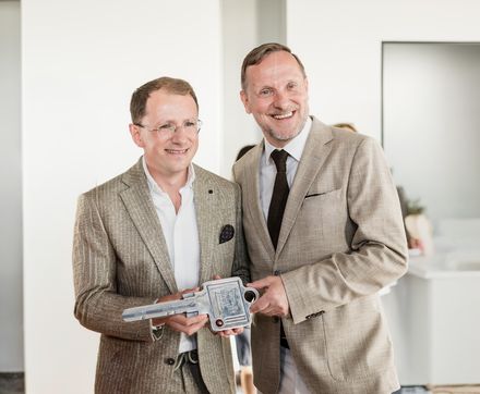 Schlüsselübergabe
