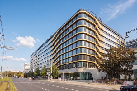 Das Hotel Berlin Alexanderplatz by Leonardo Hotels und das Leonardo Smart Berlin Alexanderplatz