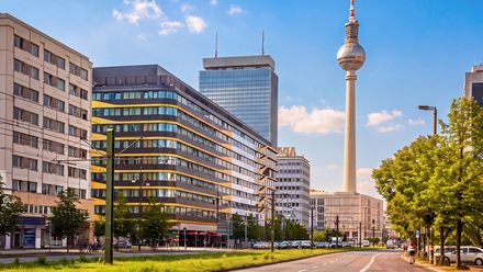 Das Hotel Berlin Alexanderplatz by Leonardo Hotels und das Leonardo Smart Berlin Alexanderplatz