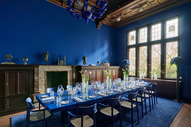 Blauer Salon