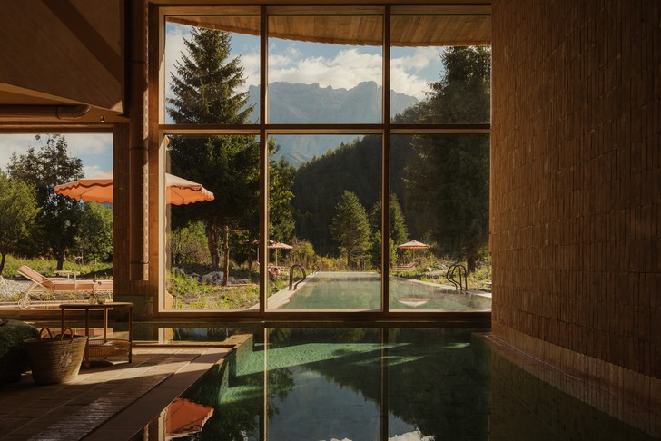 Indfoor-Pool im LaPosch