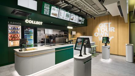 Subway Restauarnt Lobby
