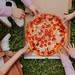 Pizza im Karton