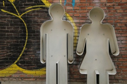 Silhouette von Mann und Frau