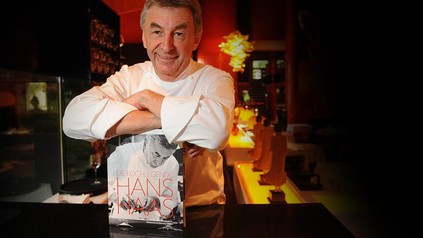 Hans Haas in seinem Restaurant Tantris