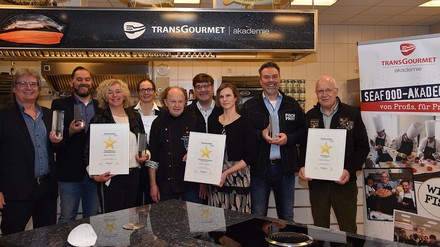 Transgourmet Seafood bildet seit 2017 zum bzw. zur Staatlich geprüften Fischsommelier/-ière mit IHK-Abschluss. (Foto: © Transgourmet Seafood)