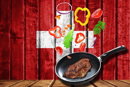 Ein Stück Fleisch und die Schweizer Flagge