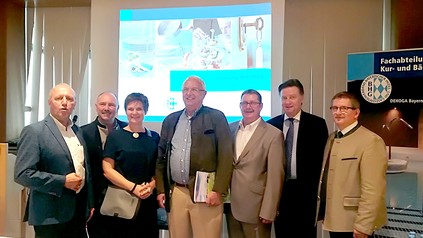Stefan Wild, Josef Matheus, Sabine Powels, Franz Hopper, Hubertus Holzbock und Dr. Gerhard Engelmann bei den Neuwahlen des Fachbereichs Hotellerie