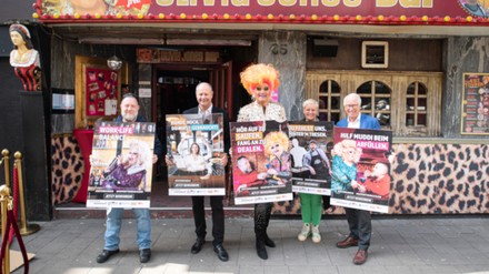 Ein halbes Dutzend Motive haben sich die Olivia-Jones-Familie, der Dehoga Hamburg sowie das Quartiersmanagement der Reeperbahn und die Interessengemeinschaft St. Pauli ausgedacht. (Foto: © picture alliance/dpa | Daniel Reinhardt)