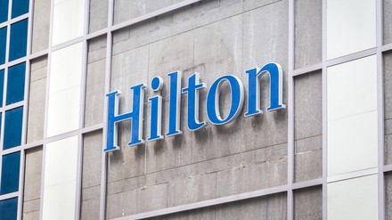 Das Logo von Hilton