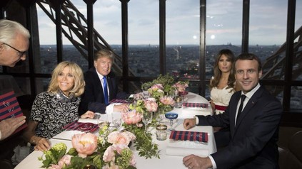 Donald und Melania Trump essen mit Frankreichs Präsident im Restaurant Jules Verne