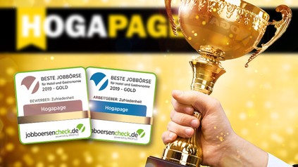 Ein Siegerpokal und zwei Goldmedaillen