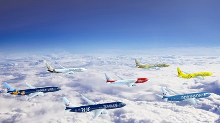Flieger der TUI AG in der Luft