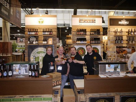 Julia Wesseloh (links) und Bjarne Hoier (zweiter von links)