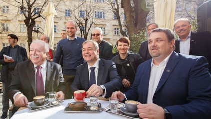 Bürgermeister Michael Häupl, WK-Wien Präsident Walter Ruck, Kaffeehäuser-Obmann Wolfgang Binder