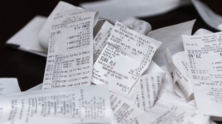 Ein Berg von Kassenbons