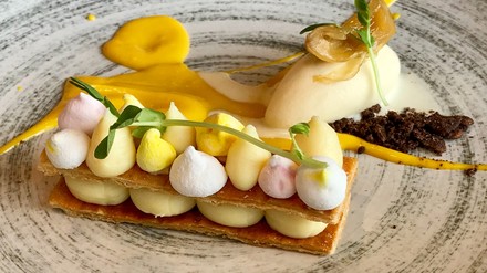 Ein Gericht in einem Sterne-Restaurant