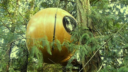 Christbaumkugelhotel