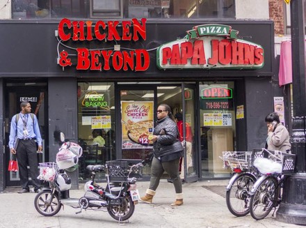 Ein Fast-Food-Lokal mit dem Namen Papa John’s
