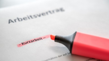 Ein Dokument mit der Aufschrift Kurzarbeit