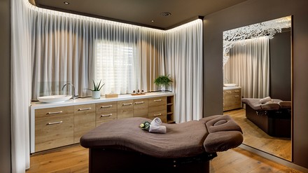 Behandlungsraum des Spa-Bereichs des Luxushotels Giardino Ascona