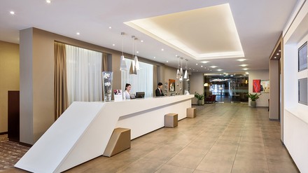 Lobby des Hotel Schillerpark in Linz