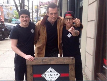 Liam Neeson bei Big Star Sandwich