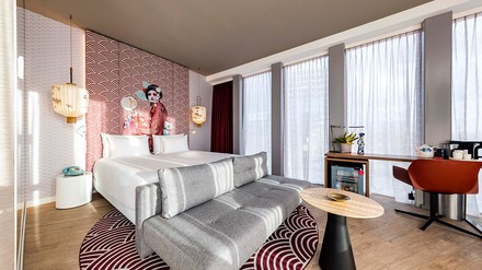 Blick in eines der Zimmer des neuen nhow Amsterdam RAI