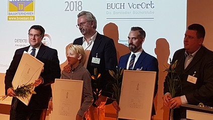 General Manager Harald Hock (l.) bei der Verleihung der Goldenen Lilie 2018 im großen Saal der Industrie- und Handelskammer Wiesbaden.