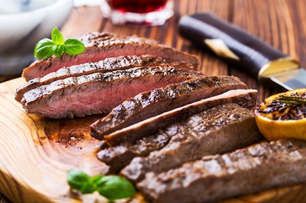 US Flank Steak mit Süßkartoffel Pommes