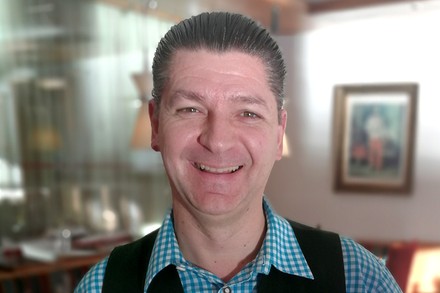 Adi Schützeneder ist neuer F&B-Manager im Weissen Rössl.