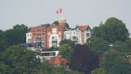 Auf dem Süllberg liegt das Hotel und Restaurant Süllberg, für dessen Betrieb nun mit Vincenzo Vazzano ein Nachfolger gefunden wurde. (Foto: © picture alliance/dpa | Marcus Brandt)