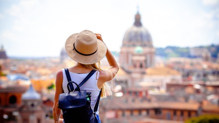 Urlauberin in Rom