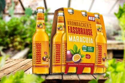 Ein Sixpack von Krombacher’s Fassbrause Maracuja