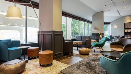 Lobby des Four Points by Sheraton Munich Arabellapark