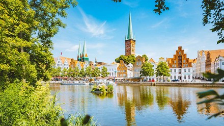 Blick auf die historische Altstadt von Lübeck