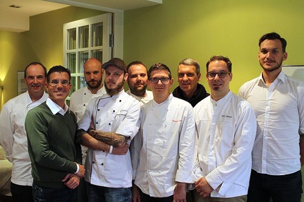 eine Gruppe Küchenchefs