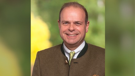 Geschäftsführers und Eigentümers Dr. Clemens Ritter von Kempski