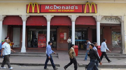 Eine Filiale der US-Fastfoodkette McDonald's in Jaipur in Indien